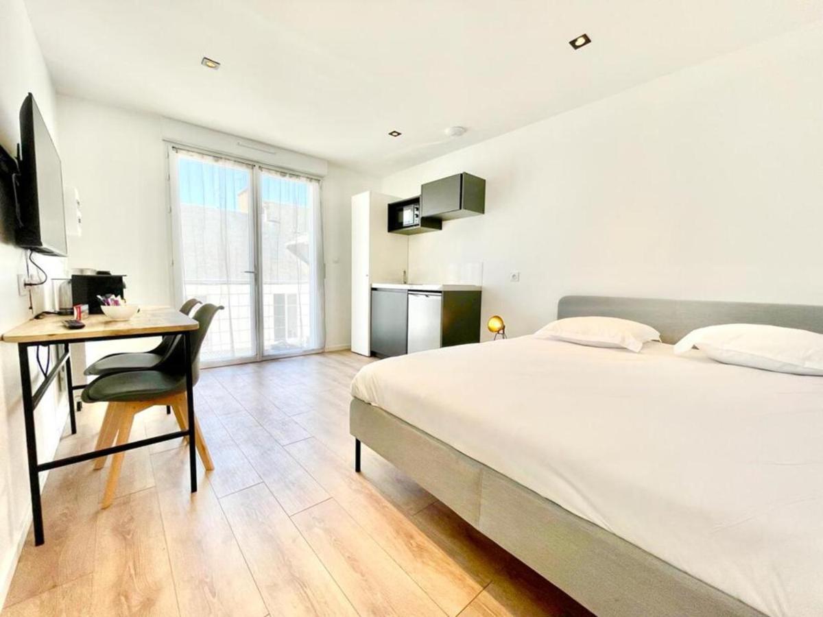 Residence Duguay - Centre Ville - Porte B - Appartements Tout Confort - Neuf - Nouveau โลริอ็อง ภายนอก รูปภาพ