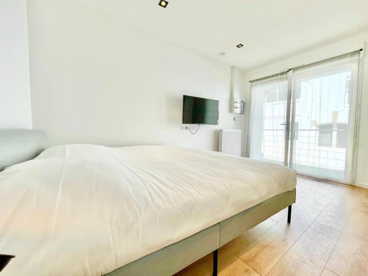Residence Duguay - Centre Ville - Porte B - Appartements Tout Confort - Neuf - Nouveau โลริอ็อง ภายนอก รูปภาพ
