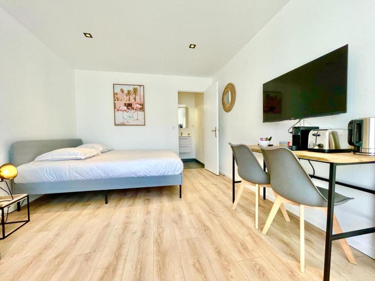 Residence Duguay - Centre Ville - Porte B - Appartements Tout Confort - Neuf - Nouveau โลริอ็อง ภายนอก รูปภาพ
