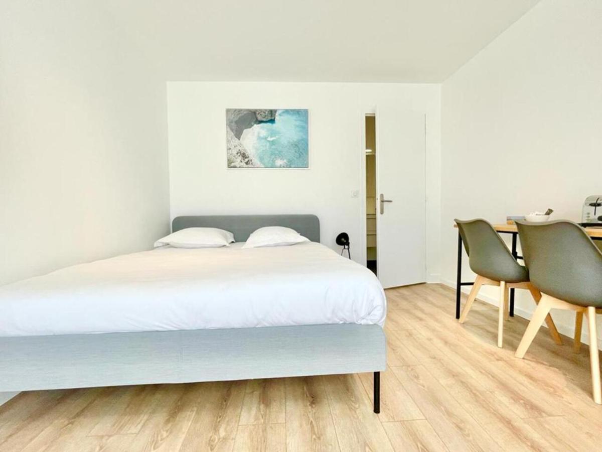 Residence Duguay - Centre Ville - Porte B - Appartements Tout Confort - Neuf - Nouveau โลริอ็อง ภายนอก รูปภาพ