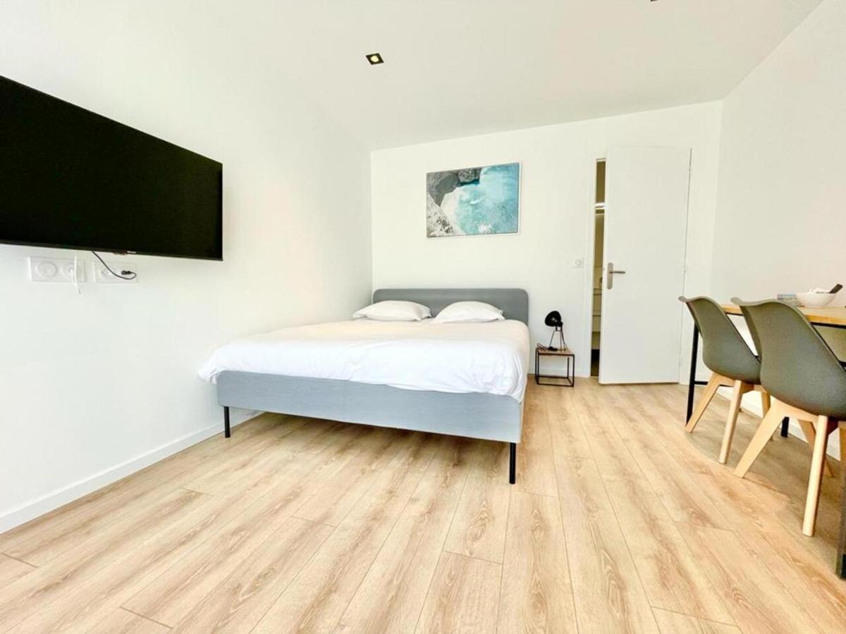 Residence Duguay - Centre Ville - Porte B - Appartements Tout Confort - Neuf - Nouveau โลริอ็อง ภายนอก รูปภาพ