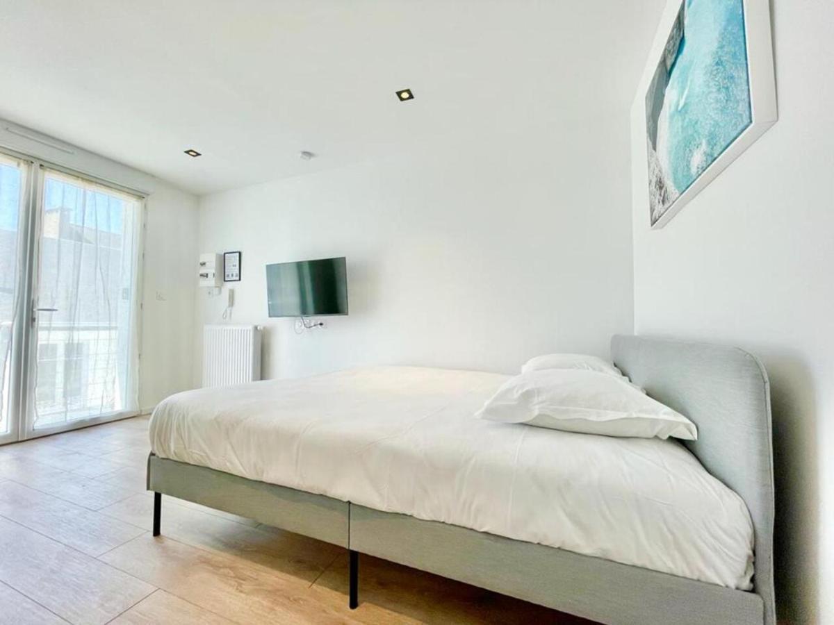 Residence Duguay - Centre Ville - Porte B - Appartements Tout Confort - Neuf - Nouveau โลริอ็อง ภายนอก รูปภาพ